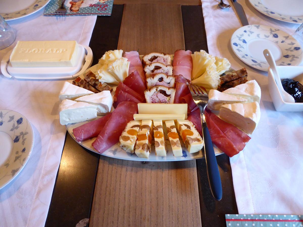 Bed & Breakfast Im Chellhof Benken  Экстерьер фото