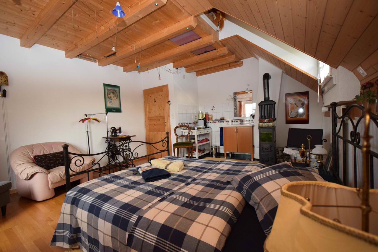 Bed & Breakfast Im Chellhof Benken  Экстерьер фото